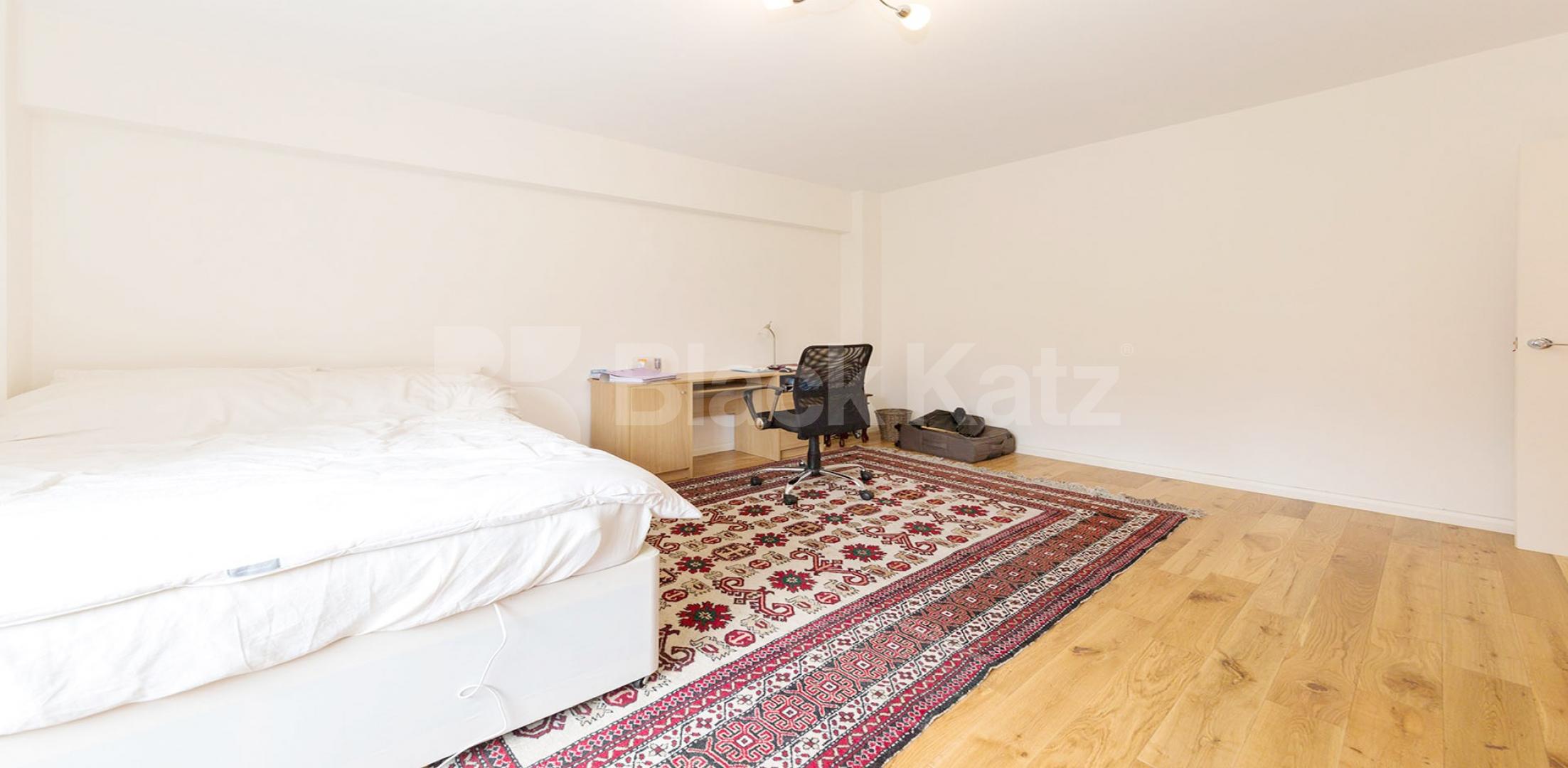 			Studio Apartment, 1 bath, 1 reception Apartment			 Edwardes Square , Kensington 